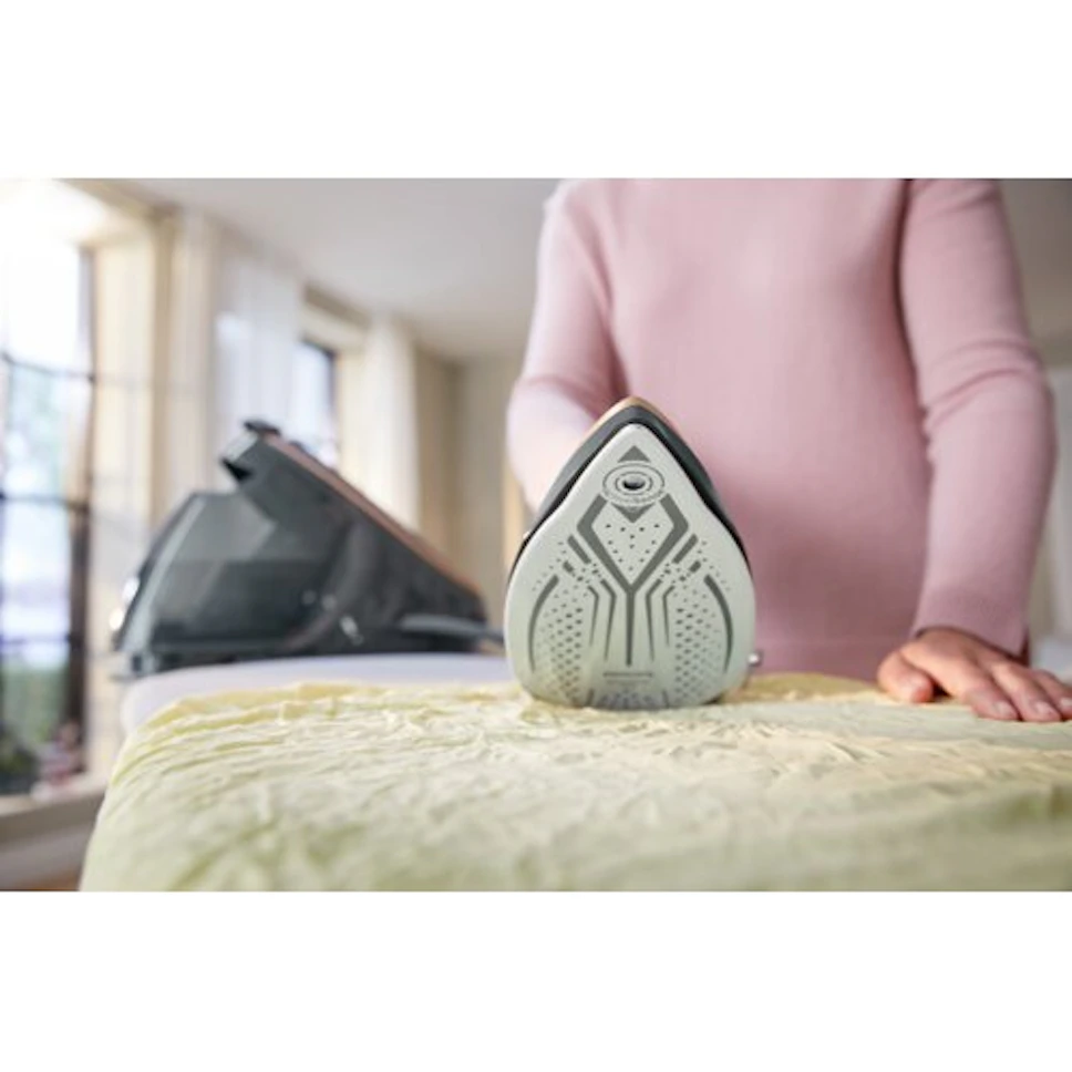 Generator pary PHILIPS PerfectCare PSG9040/80 z wbudowaną kamerą