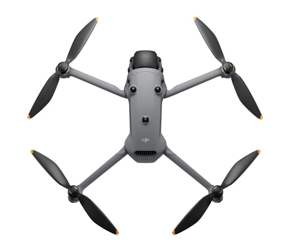 DJI Mavic 4 Pro Fly More Combo (RC 2) DJI Mavic 4 Pro Fly More Combo (RC 2)